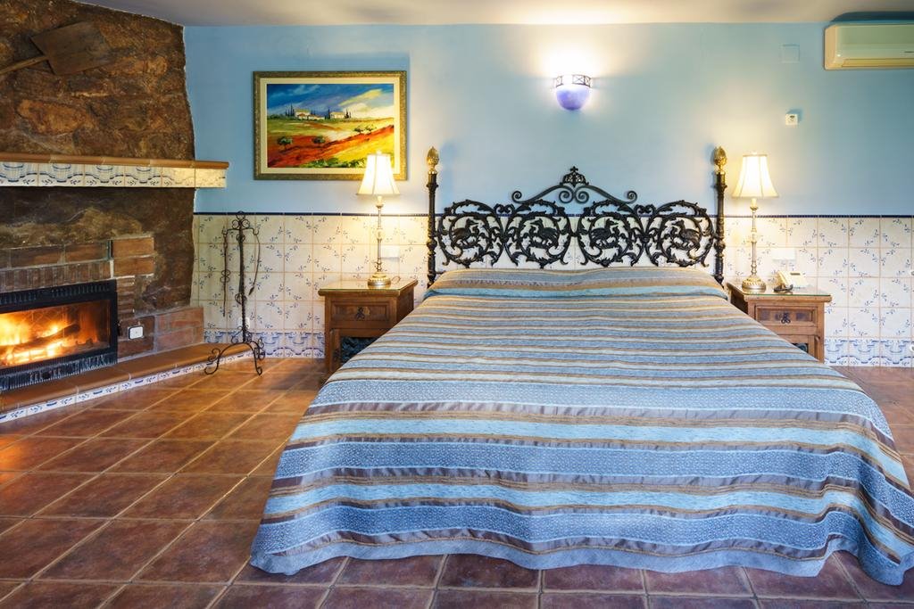 Hotel Albamanjon en Spain