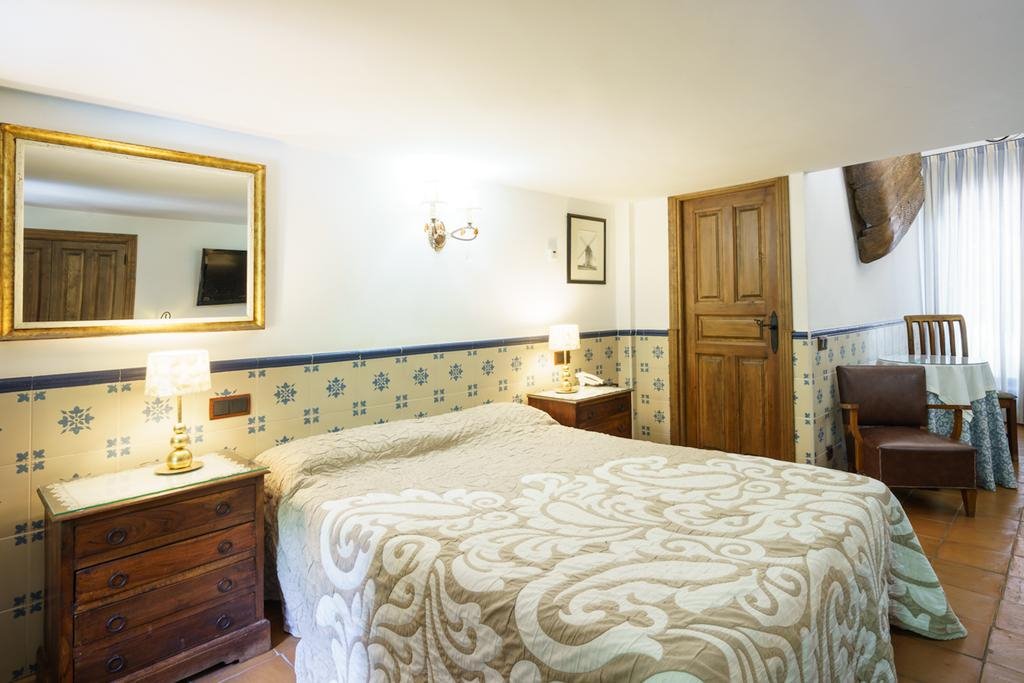 Hotel Albamanjon en Spain