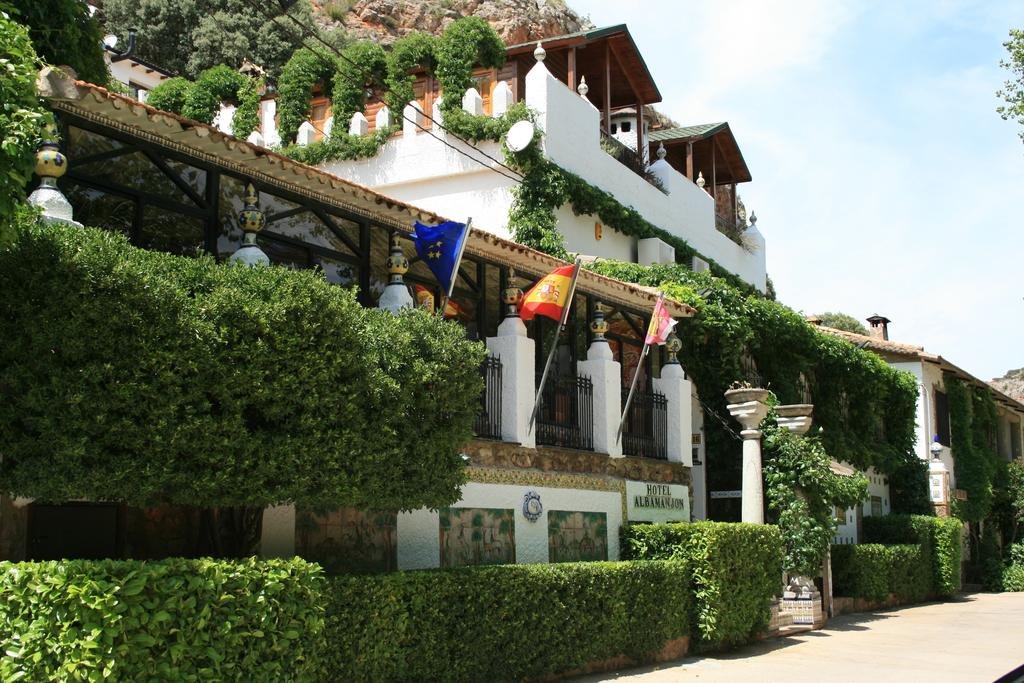 Hotel Albamanjon en Spain