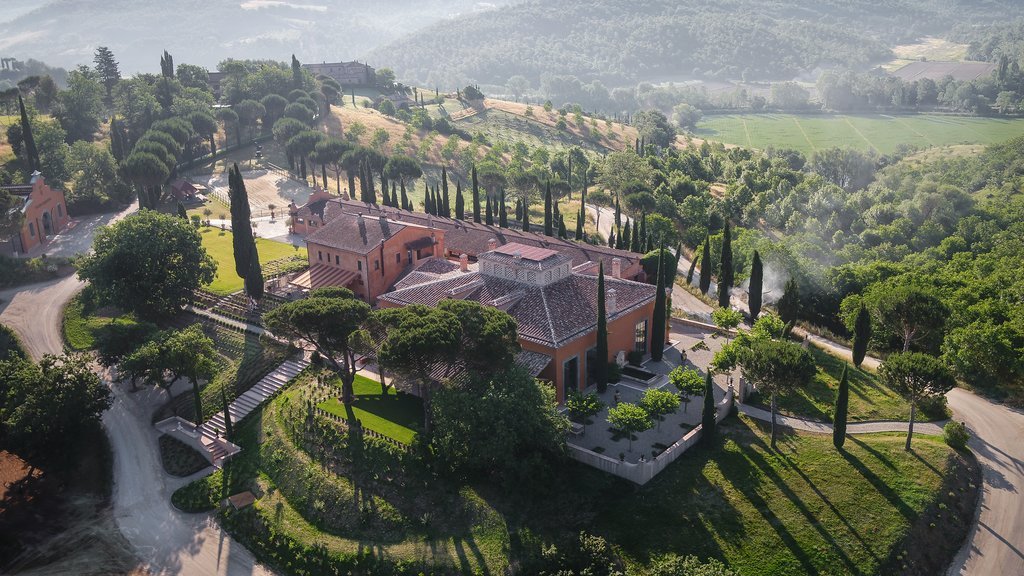 Hotel Castello di Reschio en Italy