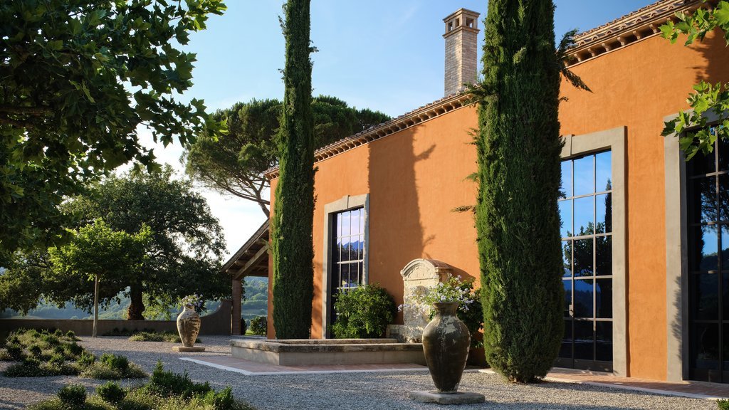 Hotel Castello di Reschio en Italy
