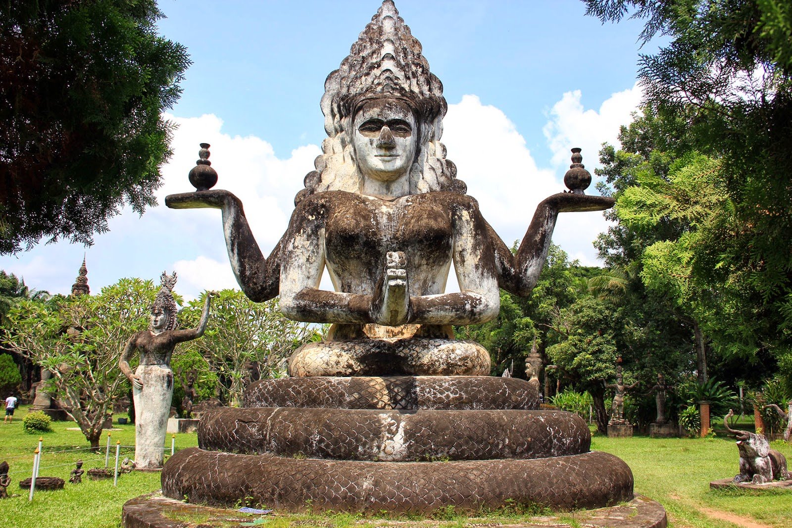 Vientiane | LAT.40