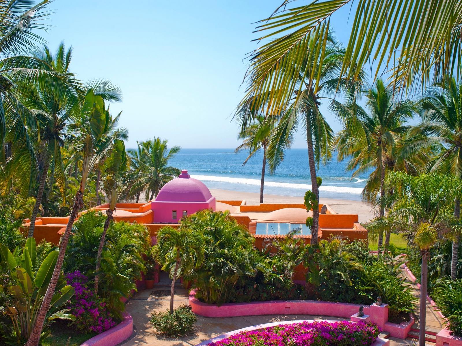 Las Alamandas en Mexico