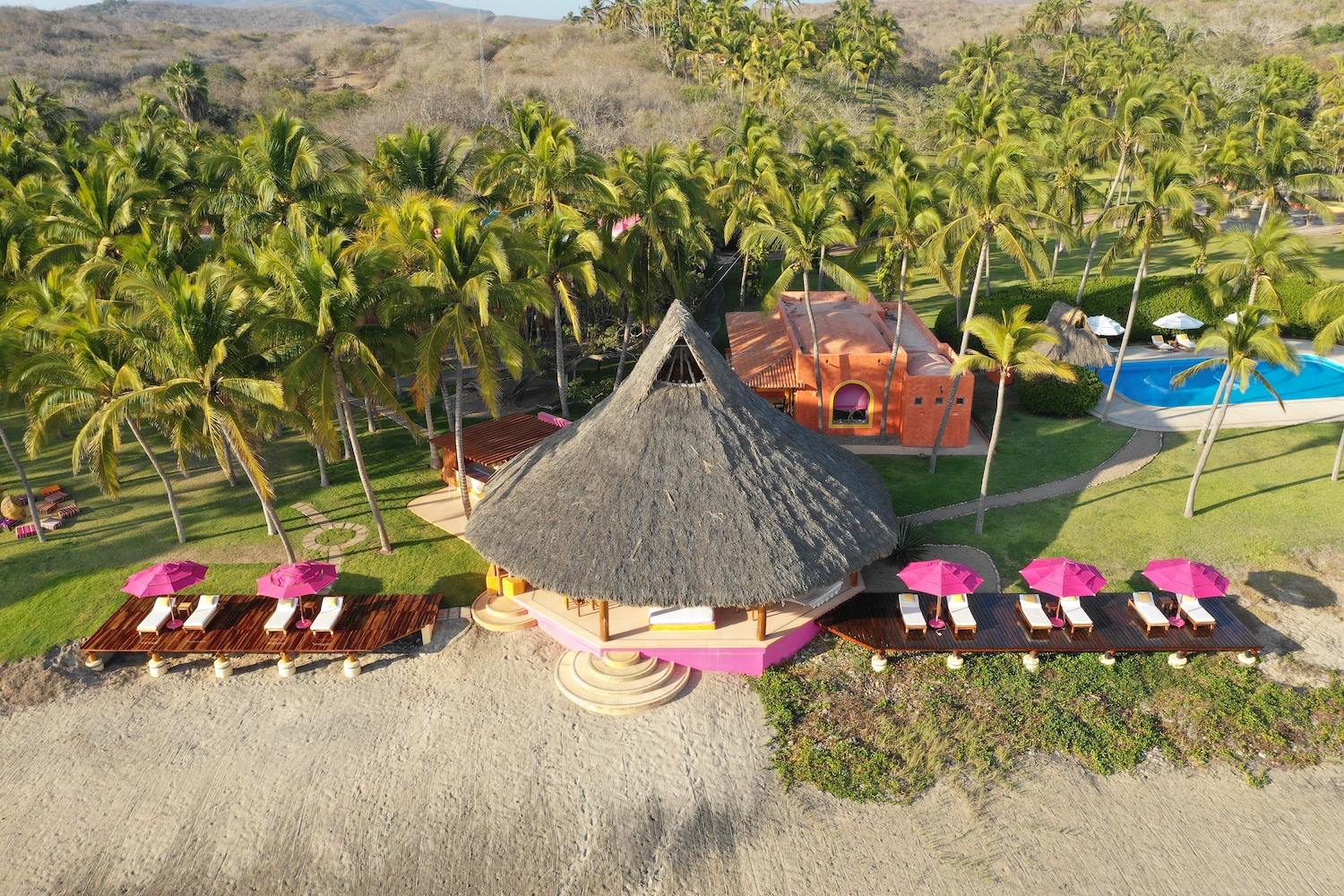 Las Alamandas en Mexico