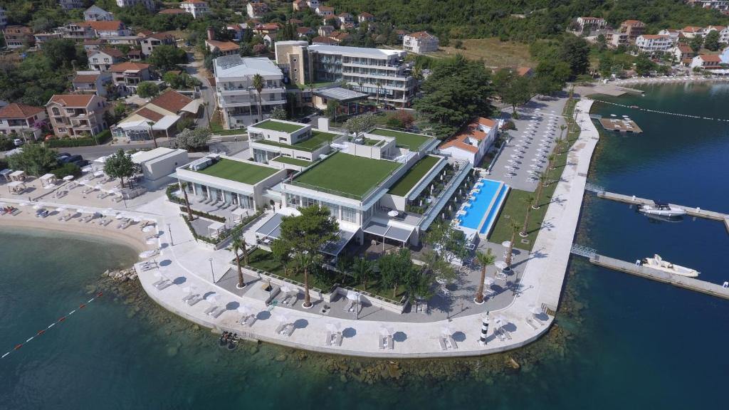 Blue Kotor Bay Premium Spa Resort Hotel en Kotor