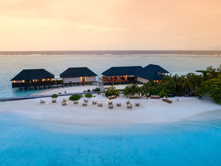 Summer Island Maldives en North Male Atoll