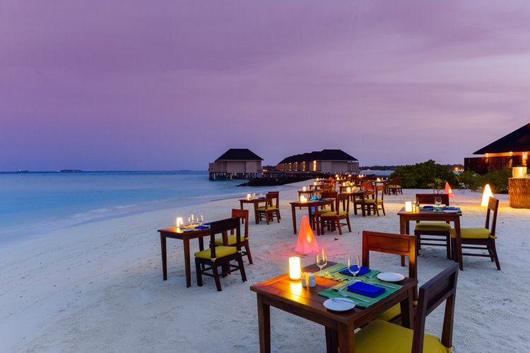 Summer Island Maldives en North Male Atoll