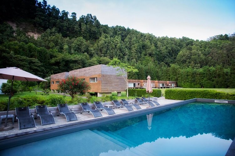 Furnas Lake Forest Living en su destino