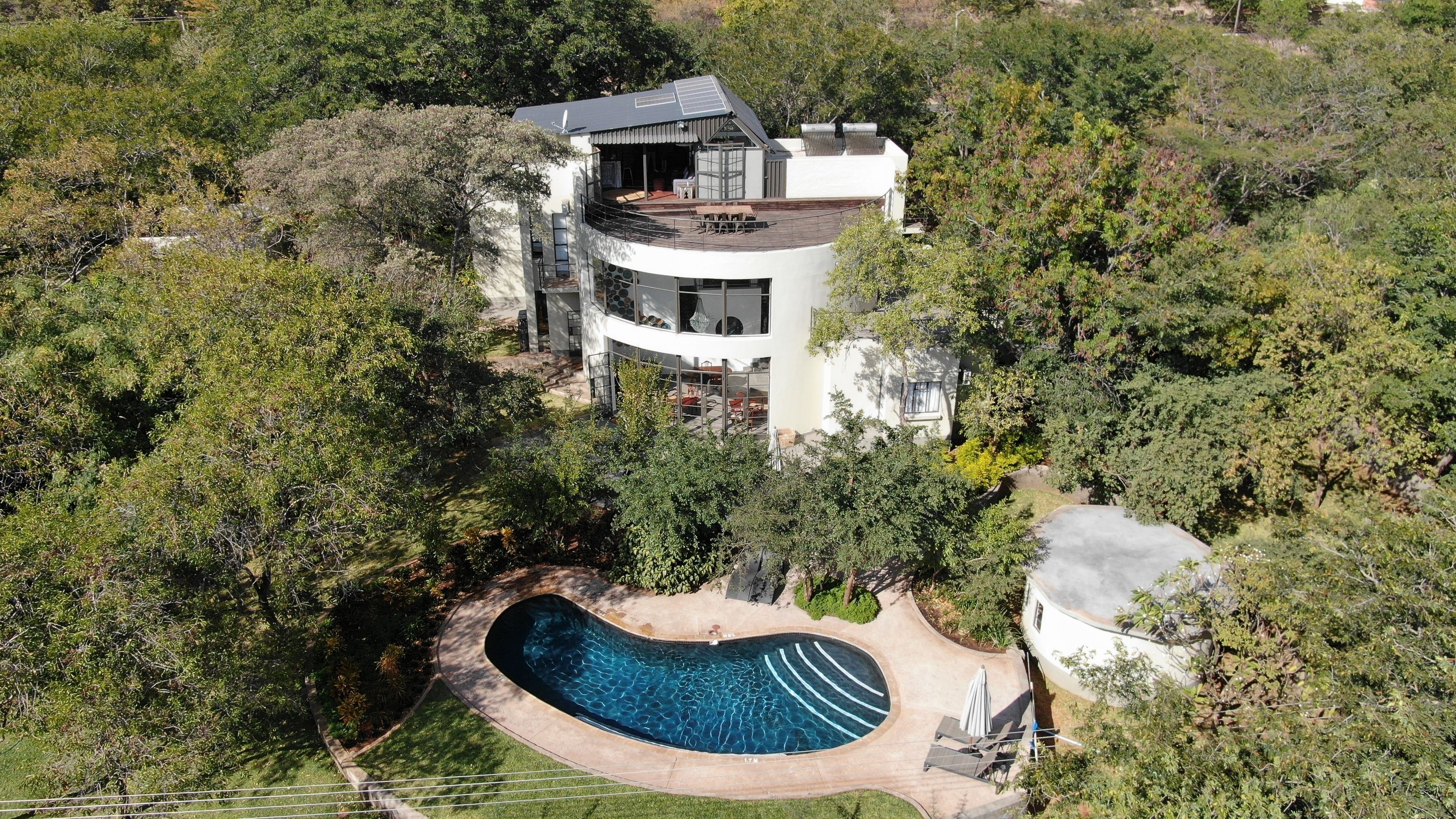 528 Victoria Falls Guest House | LAT.40