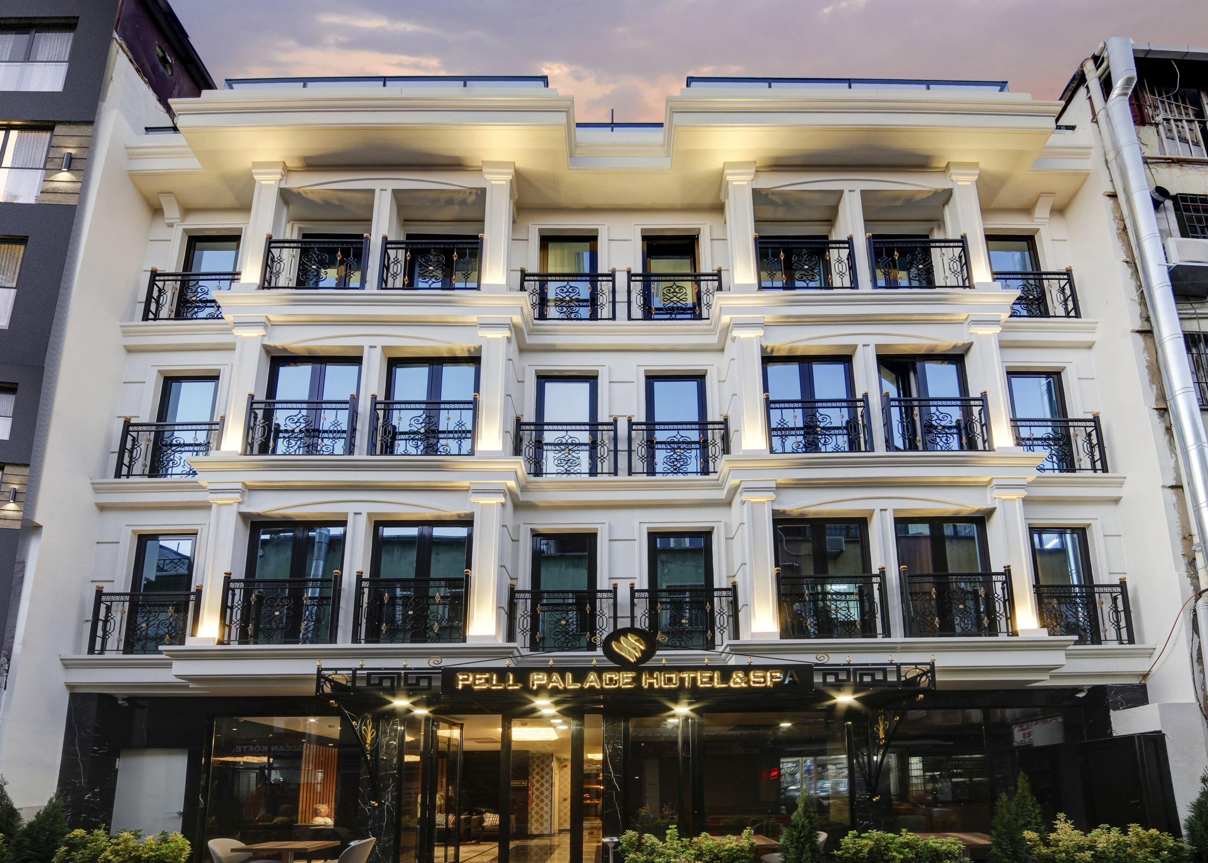 Pell Palace Hotel & Spa en su destino
