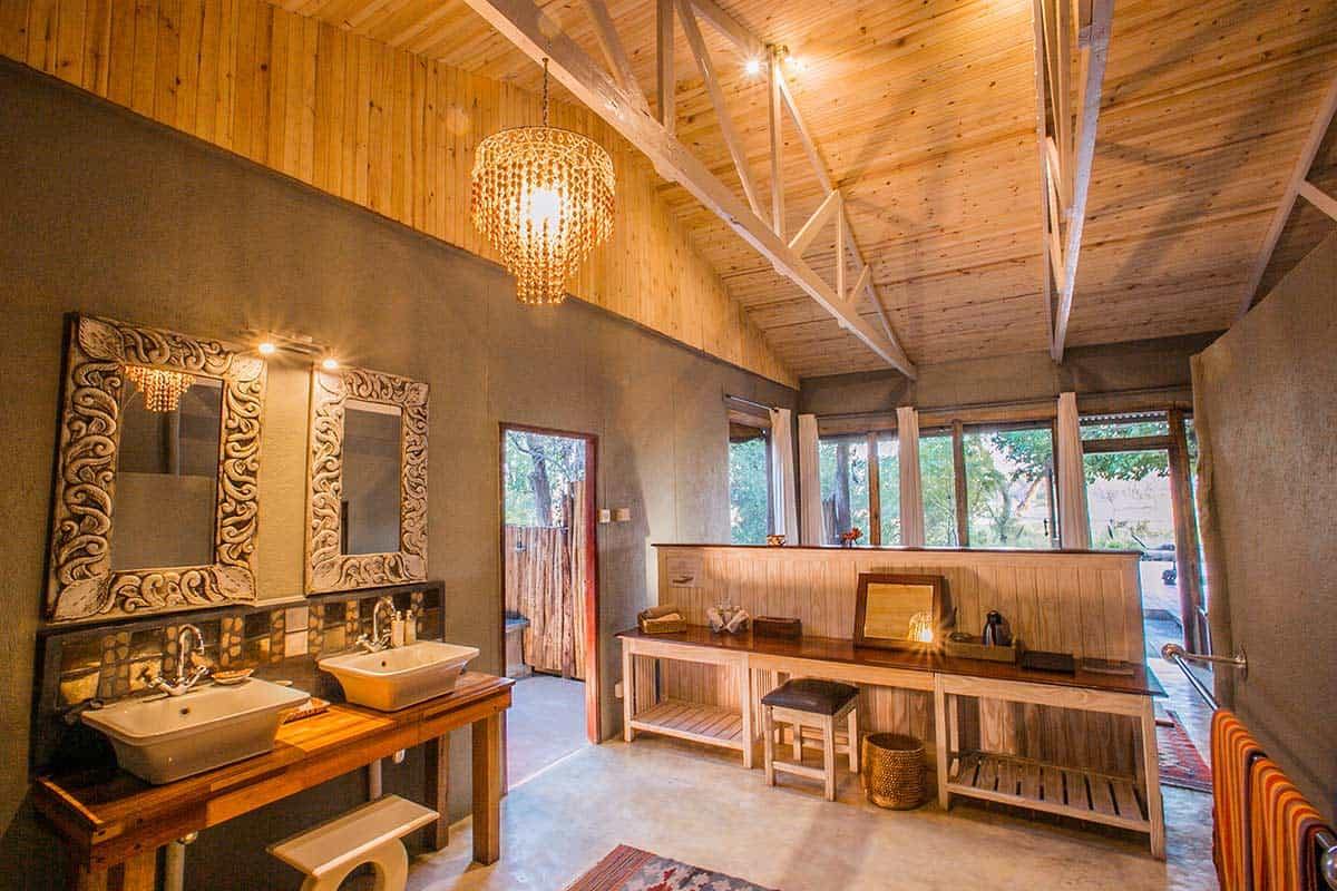 The Hide en Hwange