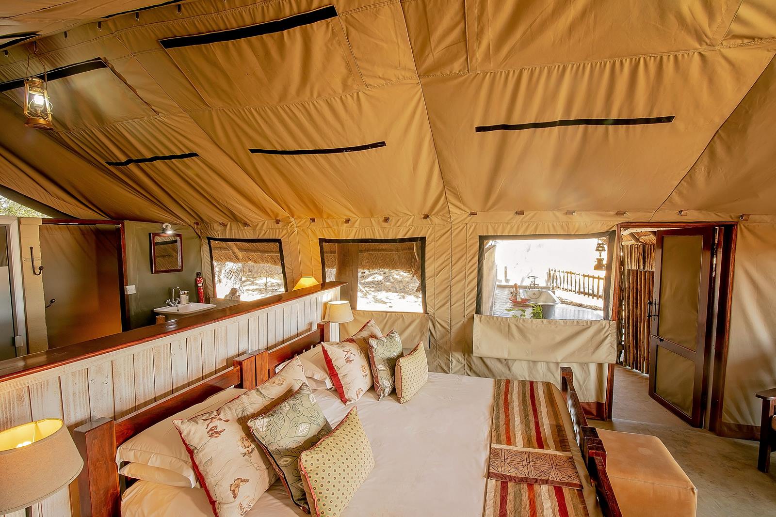 The Hide en Hwange