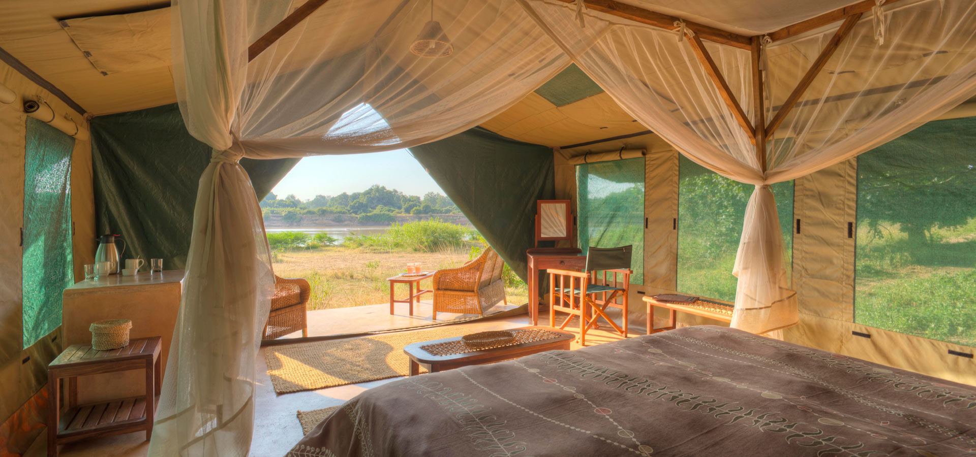 Flatdogs Camp en Luangwa Valley