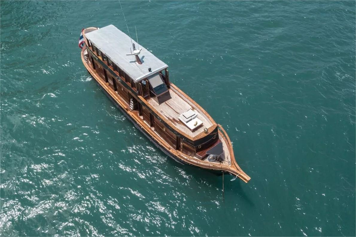 Maha Bhetra Yatch en Thailand