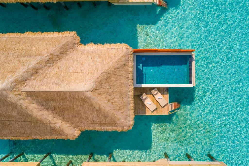 Luna de miel Japón, Maldivas y Dubai <br> Kudafushi diseñado por LAT.40