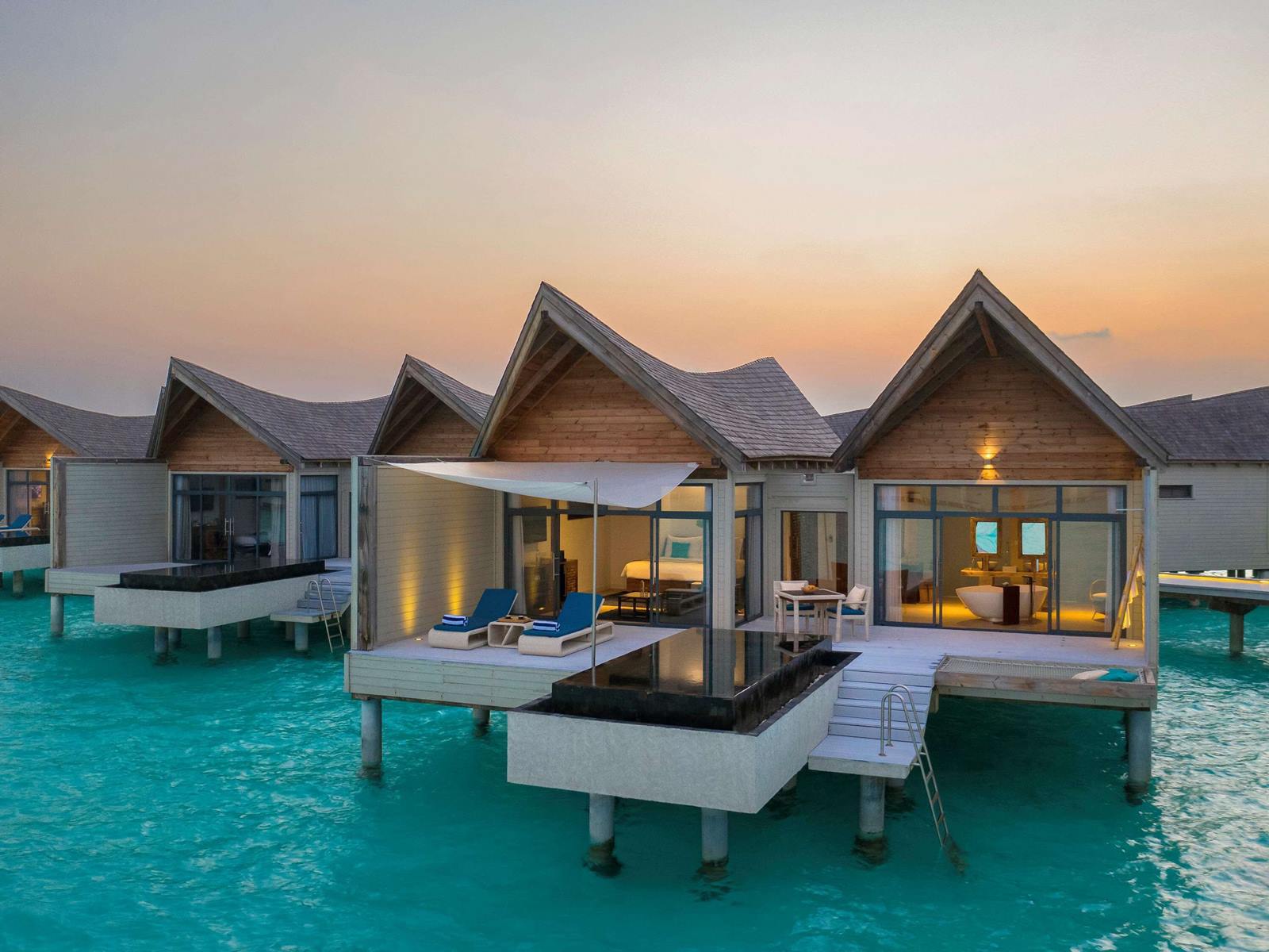 Mövenpick Resort Kuredhivaru Maldives en Noonu Atoll