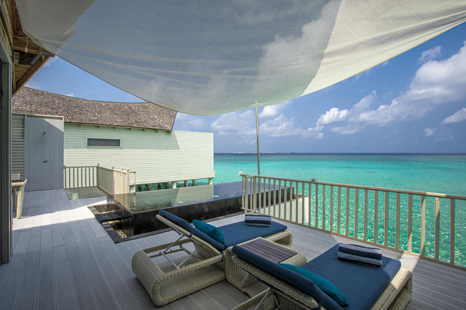 Mövenpick Resort Kuredhivaru Maldives en Noonu Atoll