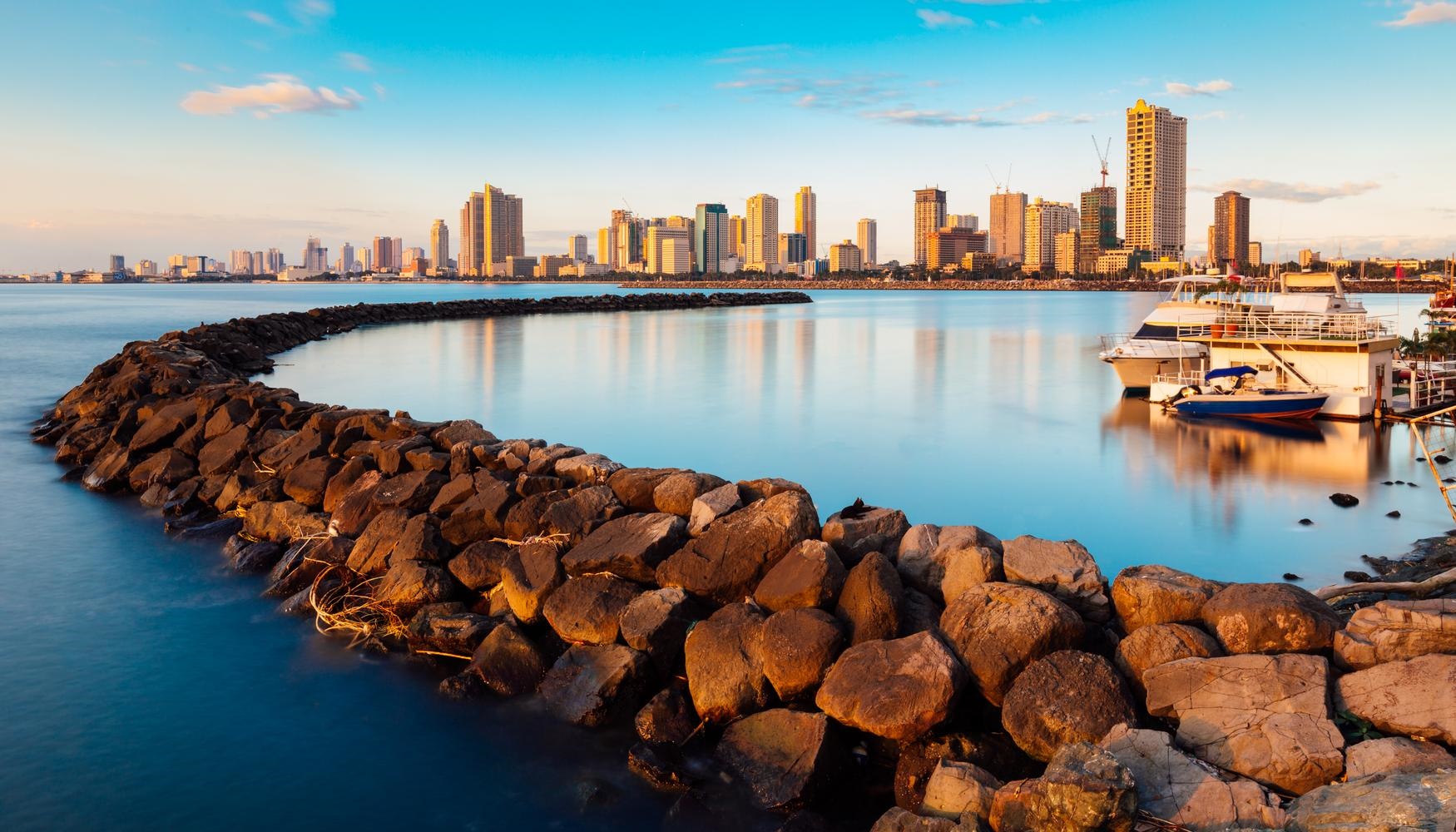 Manila | LAT.40