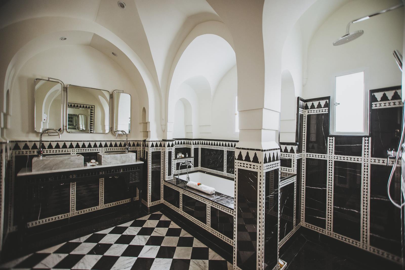 Les Deux Tours en Marrakech 