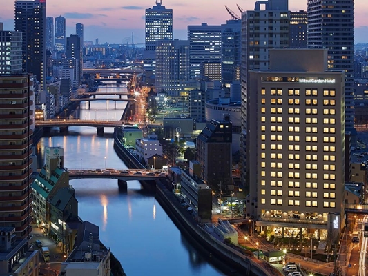 Mitsui Garden Hotel Osaka Premier en su destino