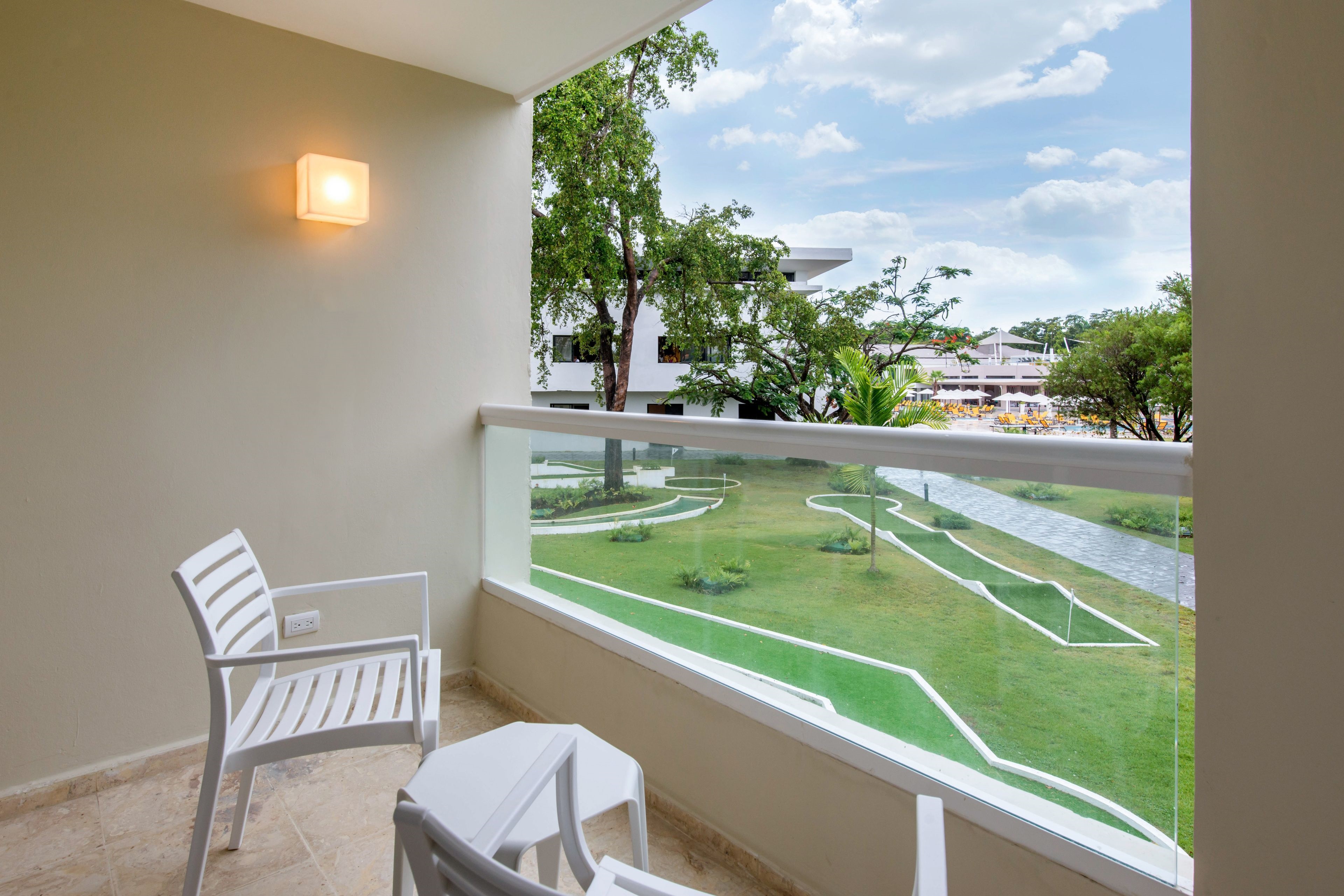 Emotions by Hodelpa Puerto Plata en Dominican Republic