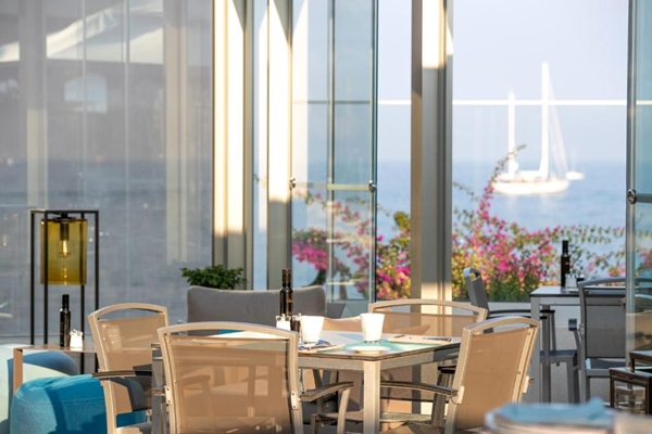  Hotel Royal Riviera en France