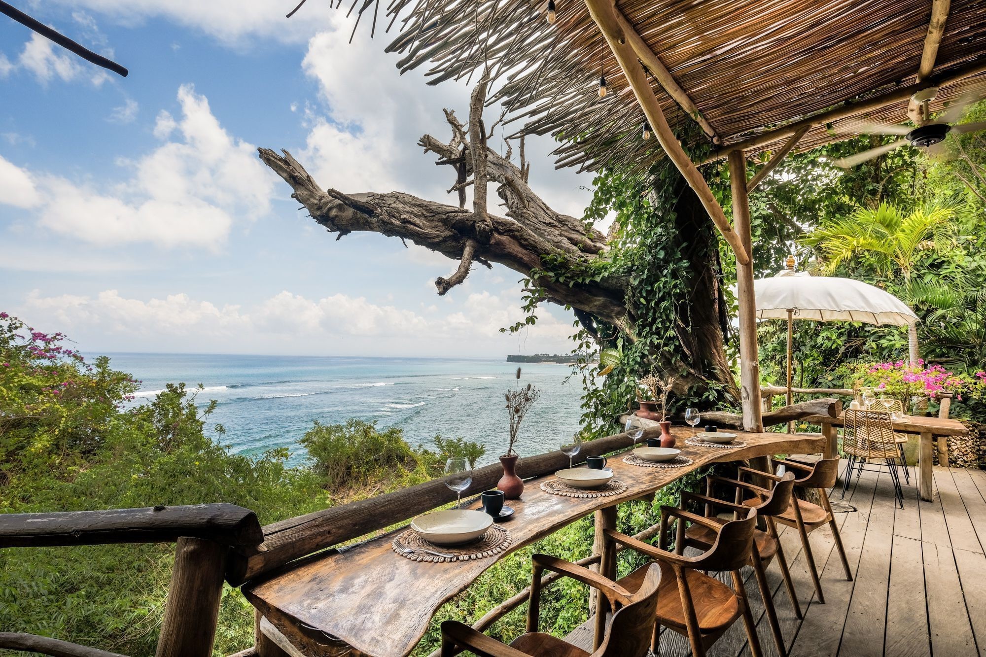 The Korowai en Bali - Uluwatu
