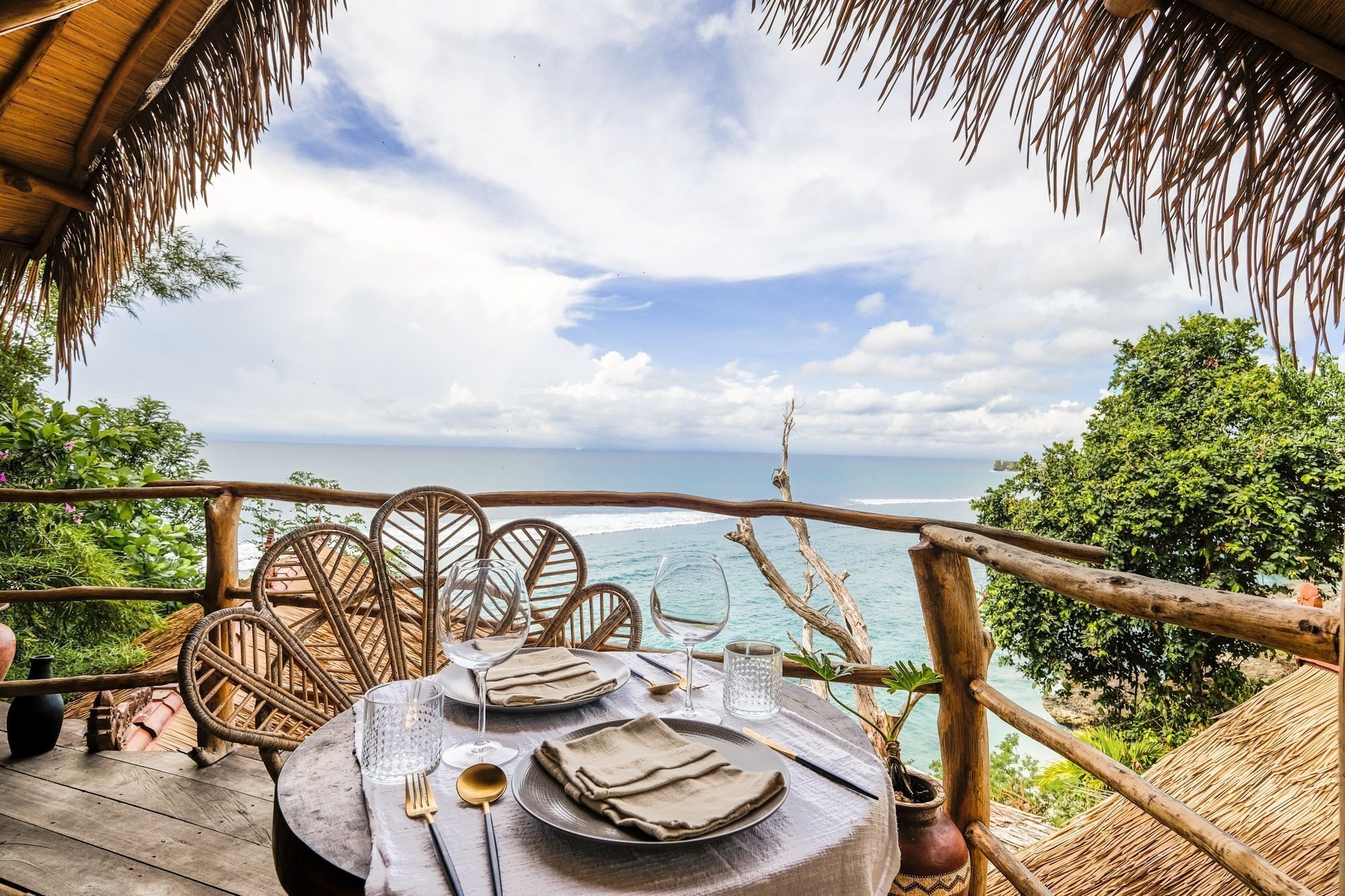 The Korowai en Bali - Uluwatu