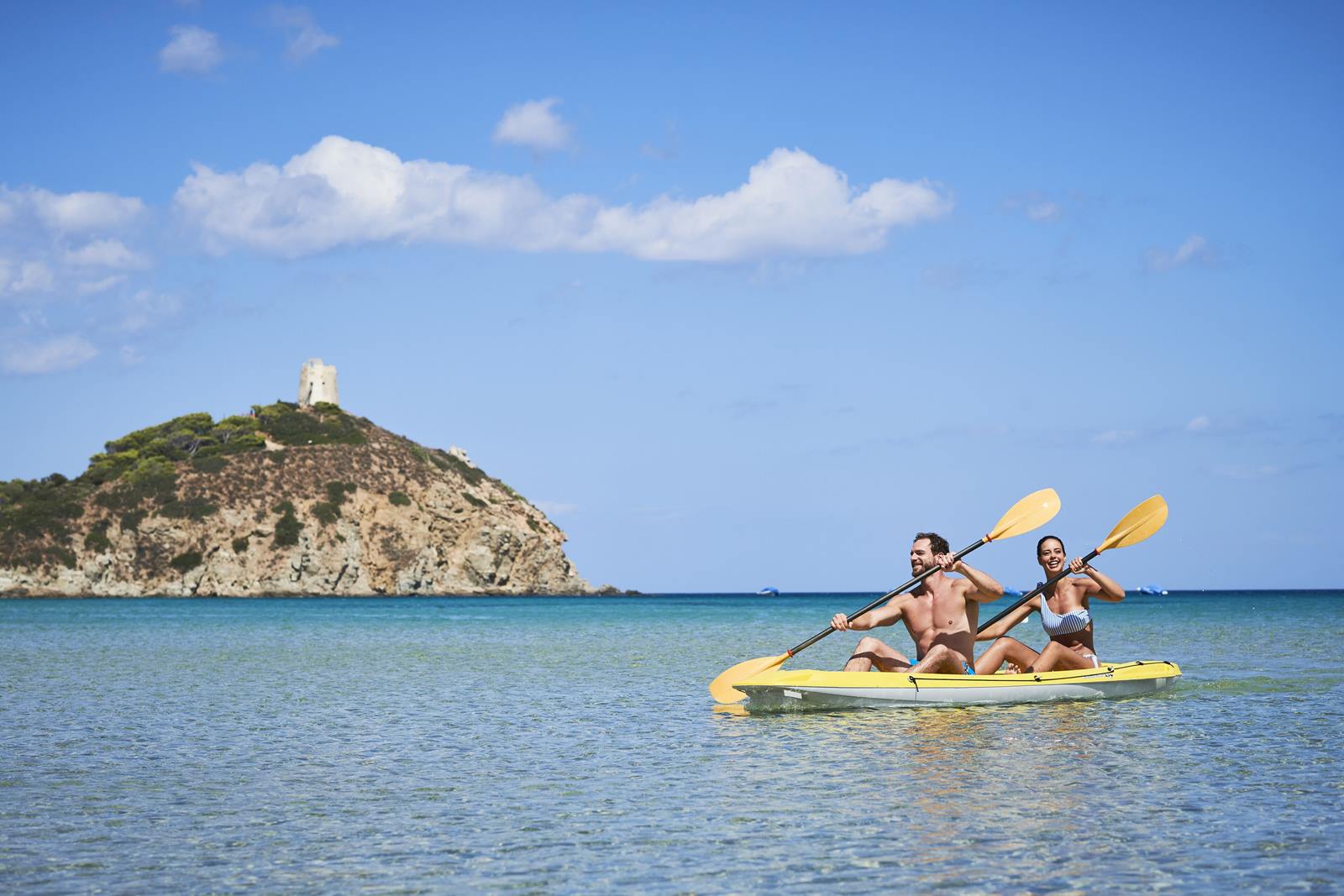 Conrad Chia Laguna Sardinia en Cerdeña