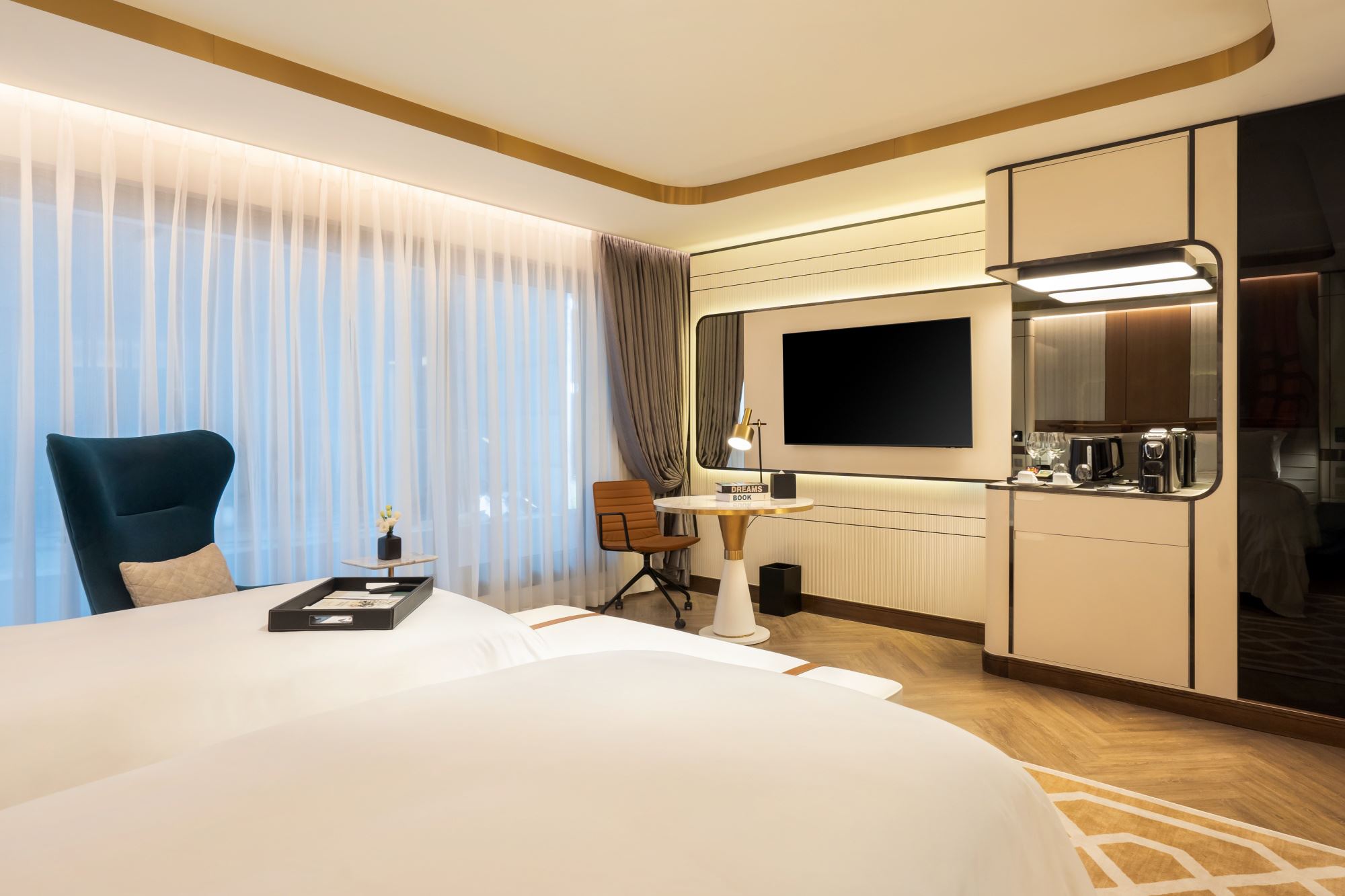 Essence Grand (La Siesta Superyacht) en Halong