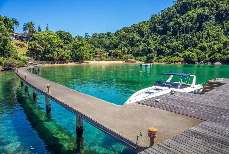 Villa en Ilha Comprida in Angra en su destino