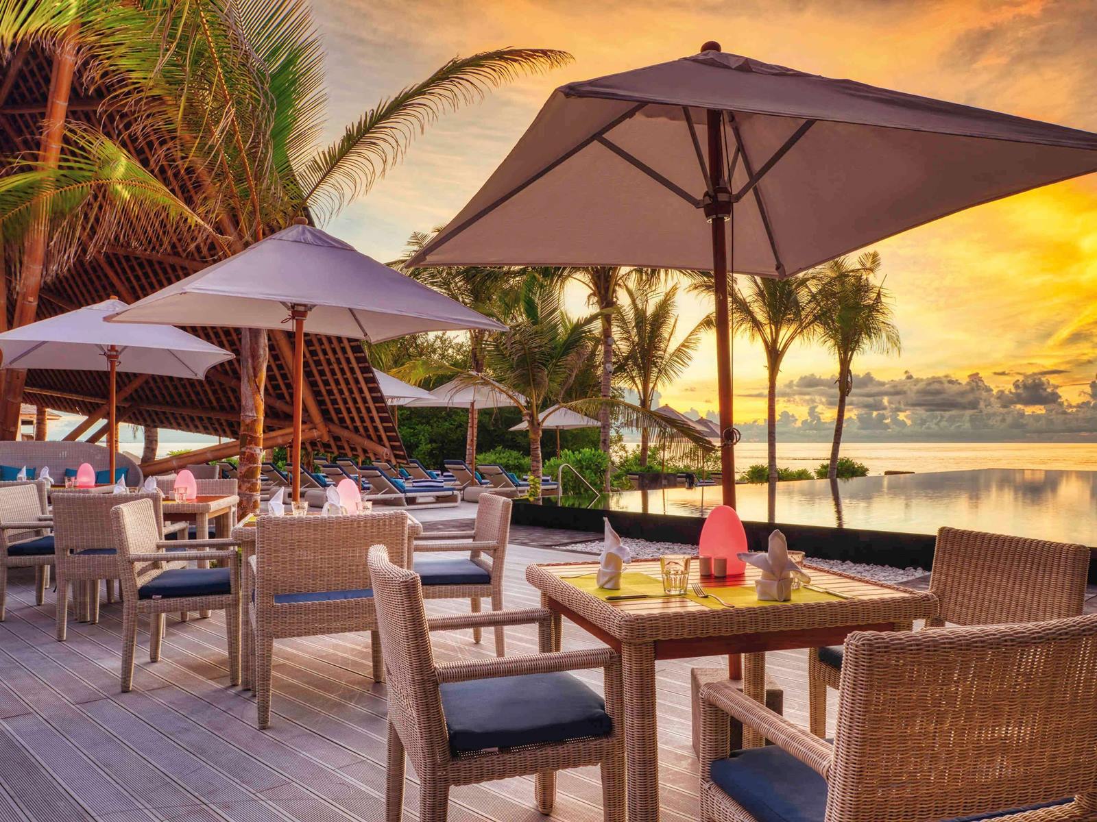 Mövenpick Resort Kuredhivaru Maldives en Noonu Atoll
