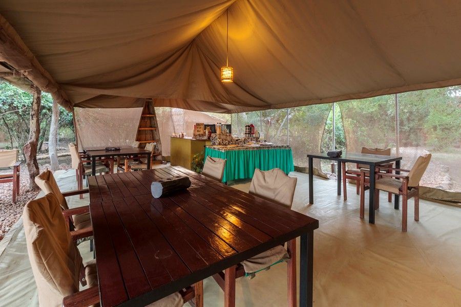 Queen Elizabeth Bush Lodge  en Queen Elizabeth National Park