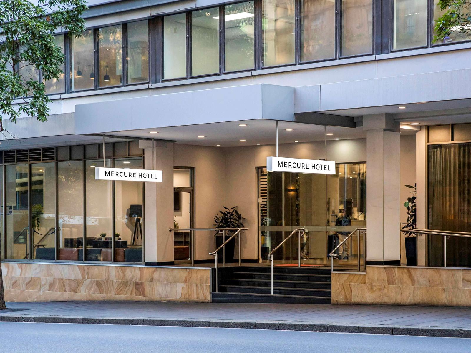 Mercure Sydney Wynyard en su destino