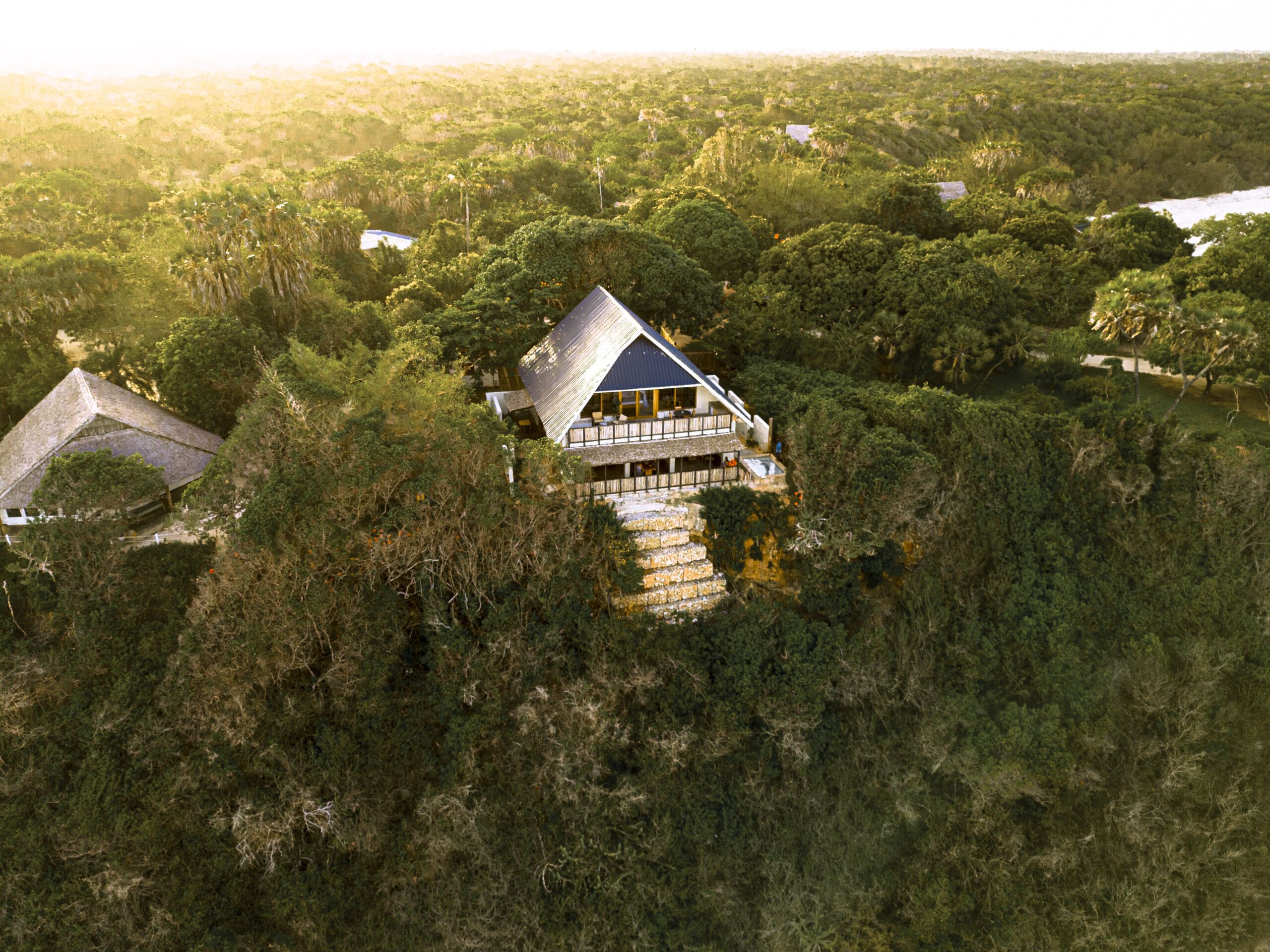 The Overhang en Dar es Salaam