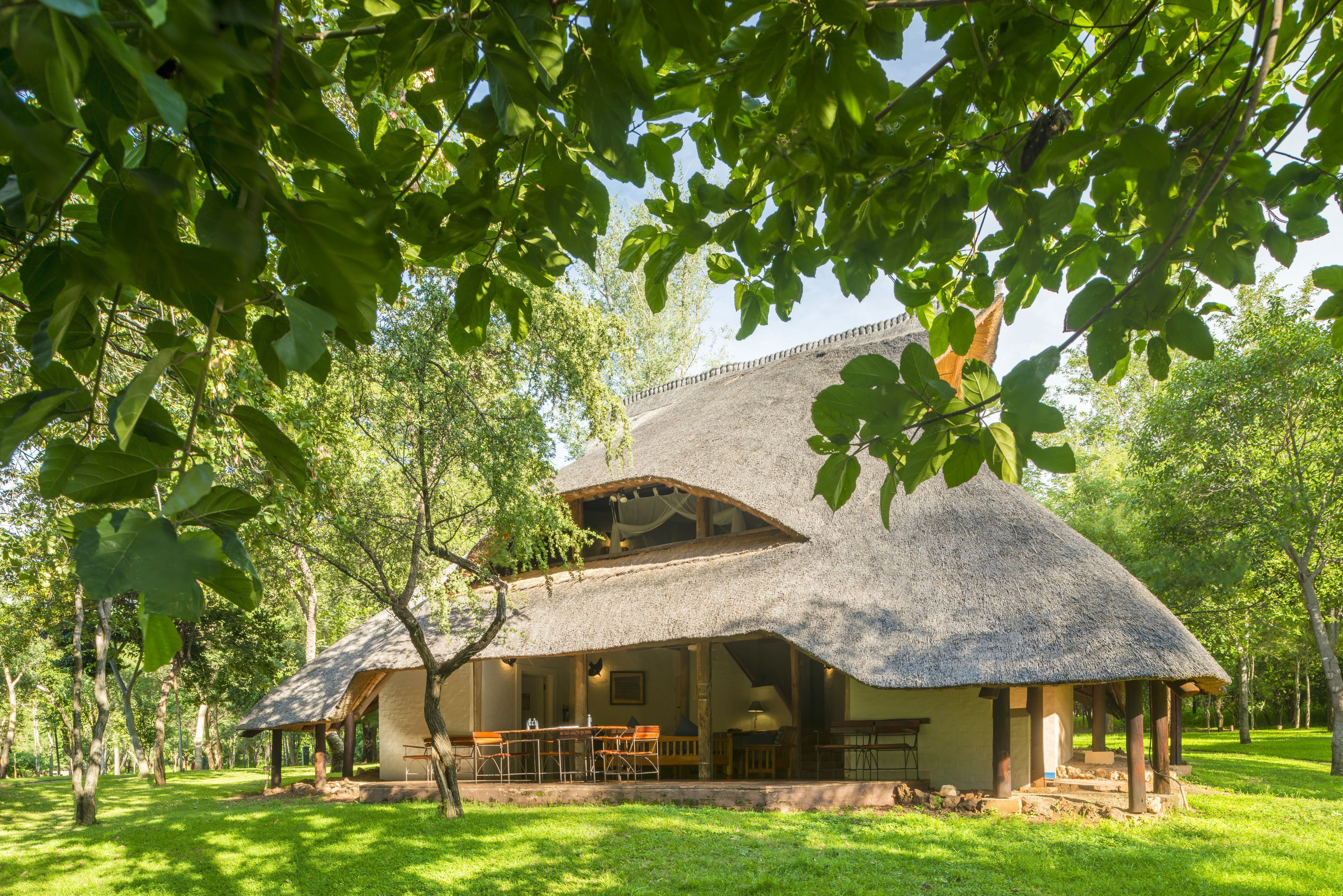 Lokuthula Lodges en su destino