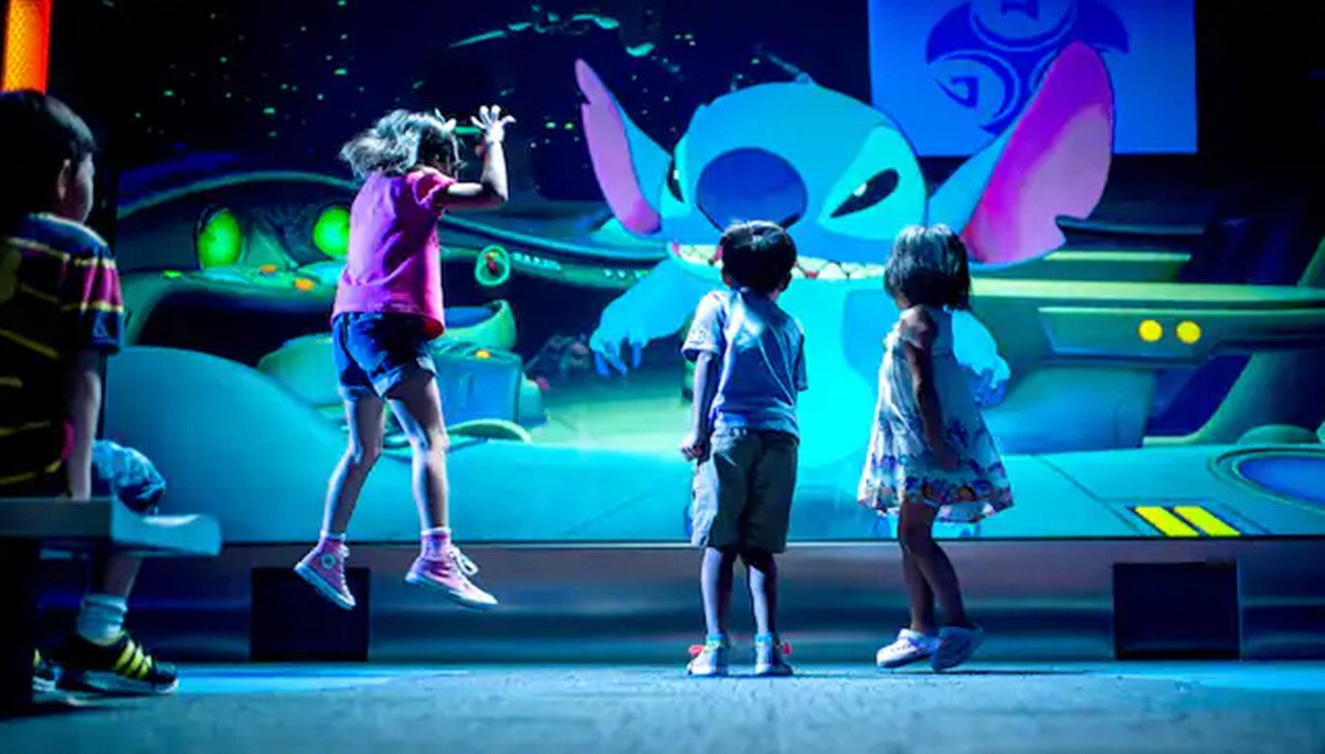 Disneyland Paris | LAT.40
