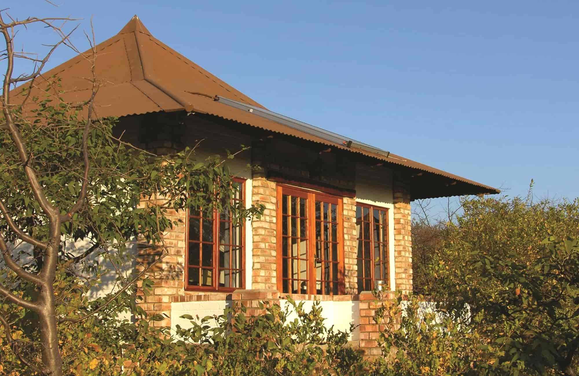 NO - Ethosa Safari Lodge en Etosha Parque Nacional 