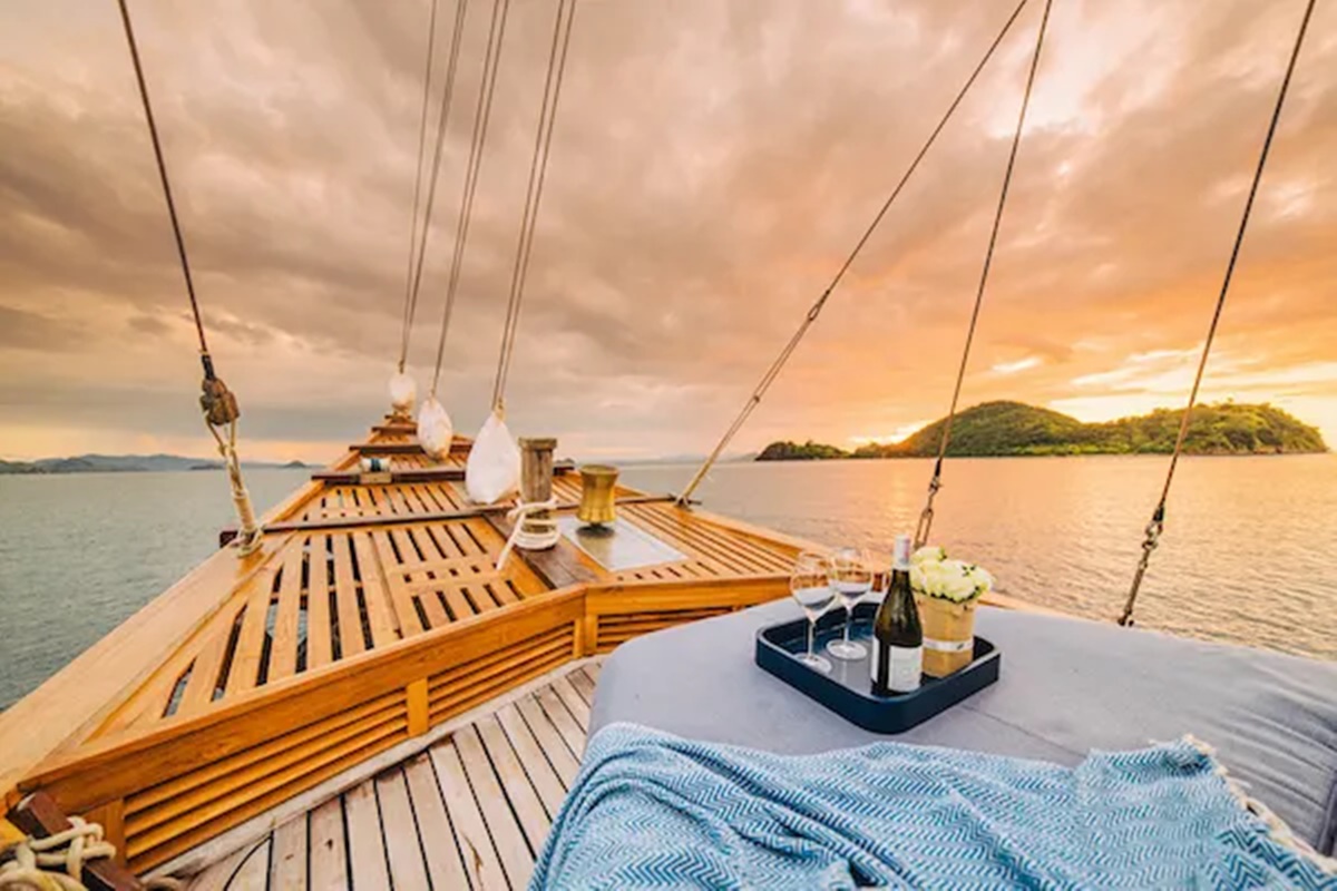 Samara II en Komodo