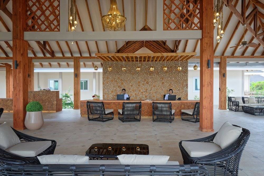 Brennia Kottefaru en Raa Atoll
