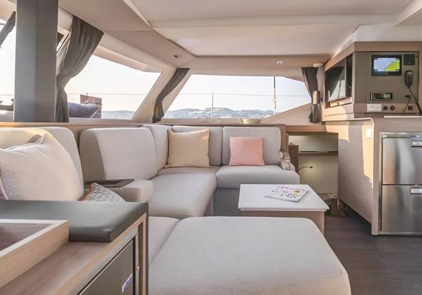 Private Charter Isla 40 en Polinesia Francesa