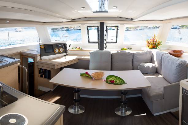 Private Charter Lucia 40 en Polinesia Francesa