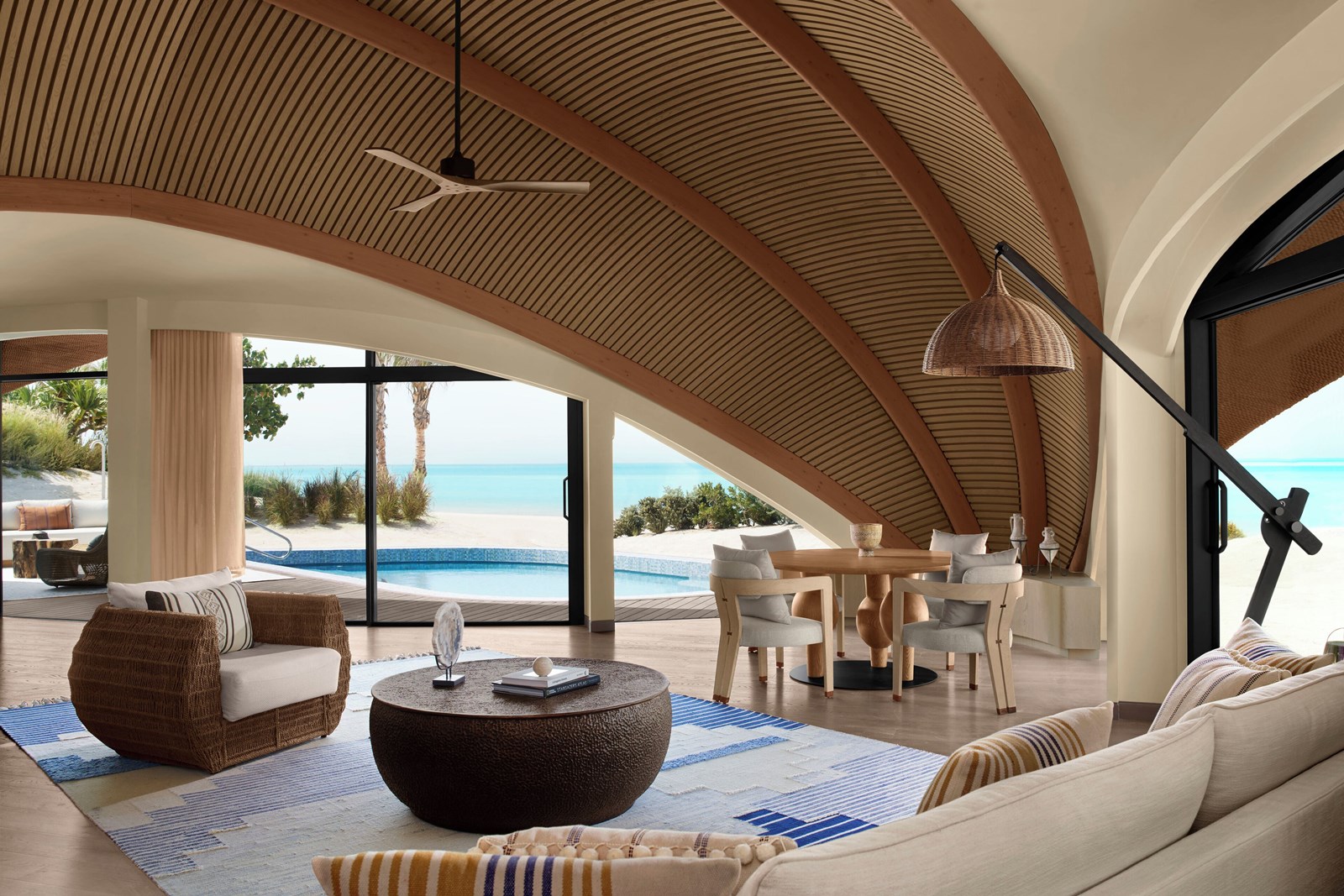 Nujumba, a Ritz Carlton Reserve en mar rojo