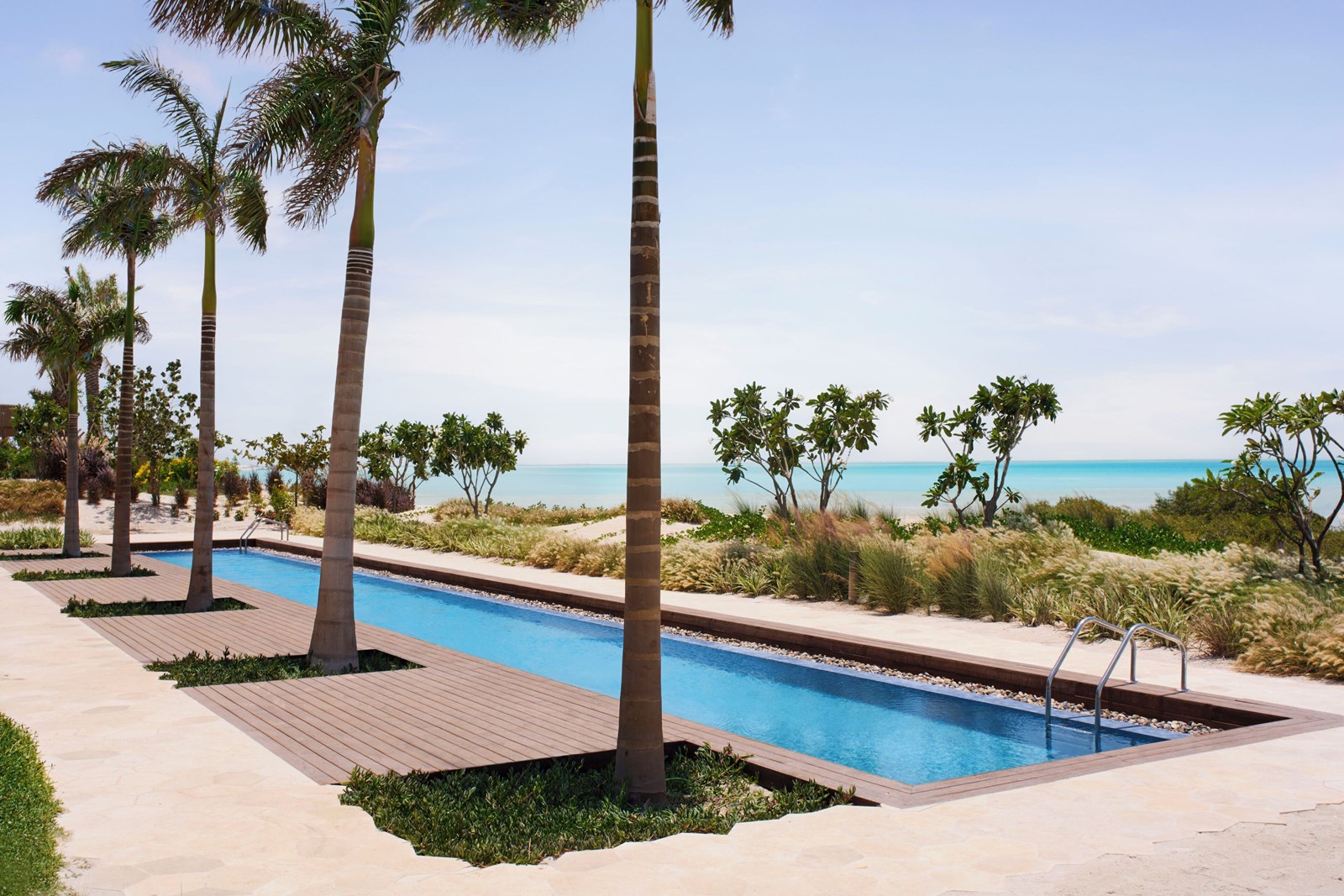 Nujumba, a Ritz Carlton Reserve en mar rojo