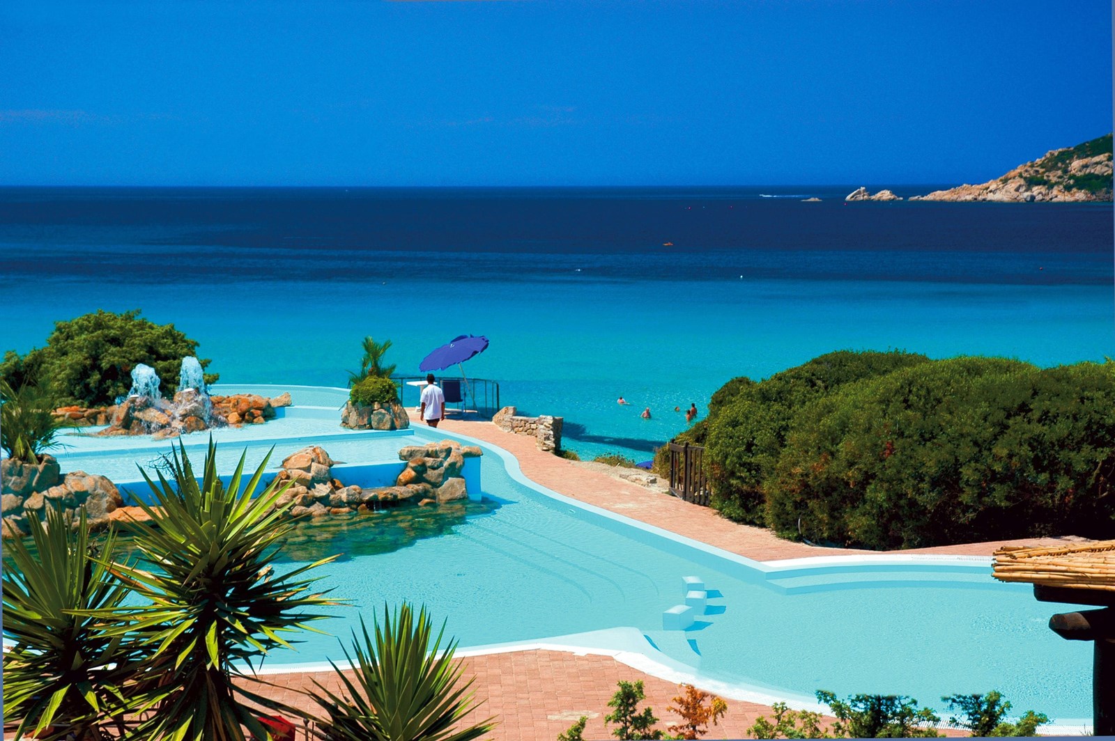 Viaje a Olbia Colonna Grand Hotel diseñado por LAT.40