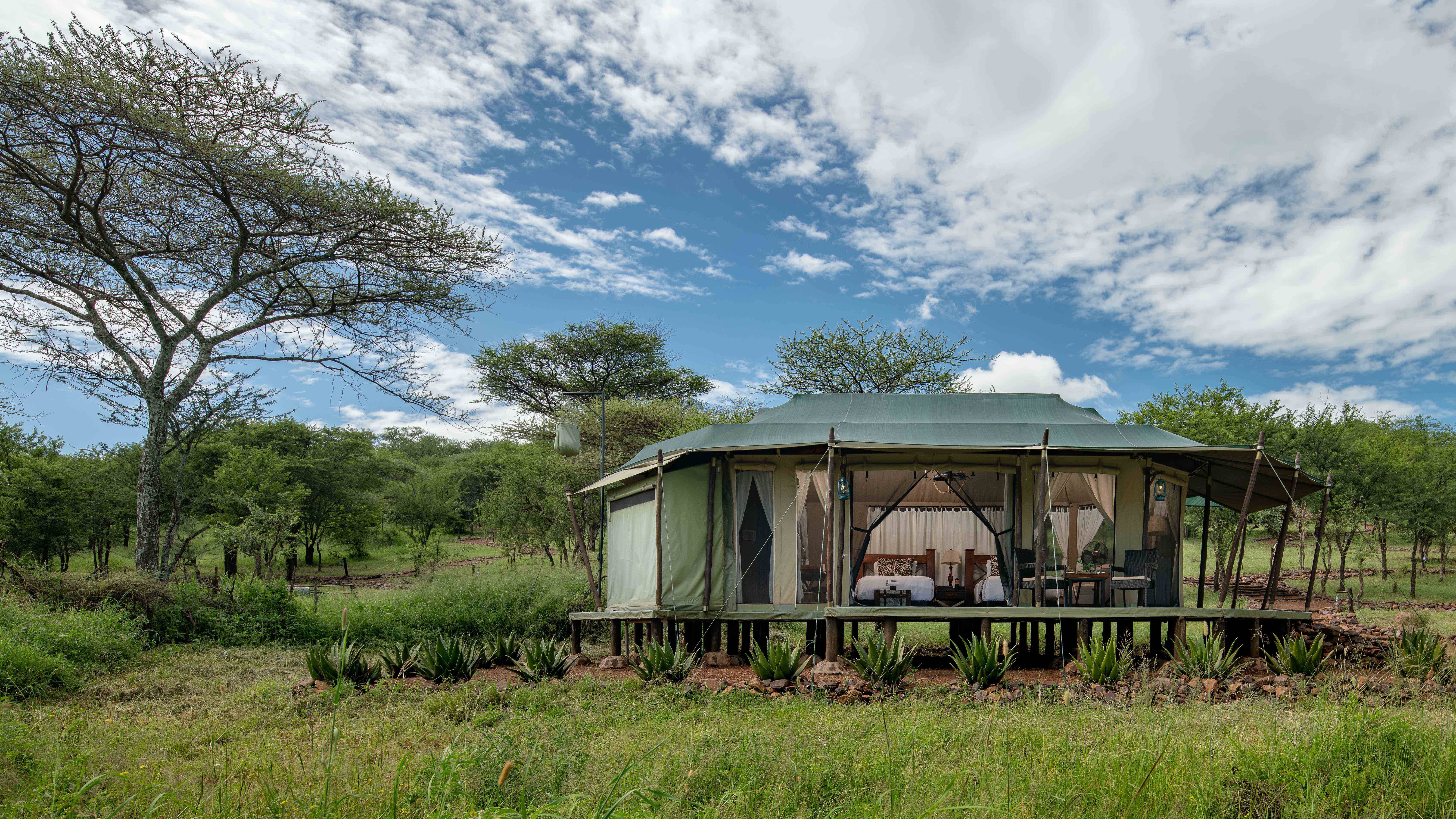 Ole Serai Luxury Camp Moru Kopjes en Serengeti