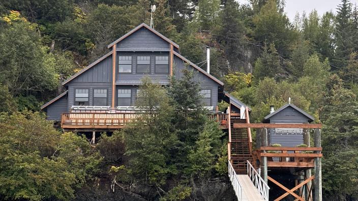 Bear Cove Retreat en Alaska