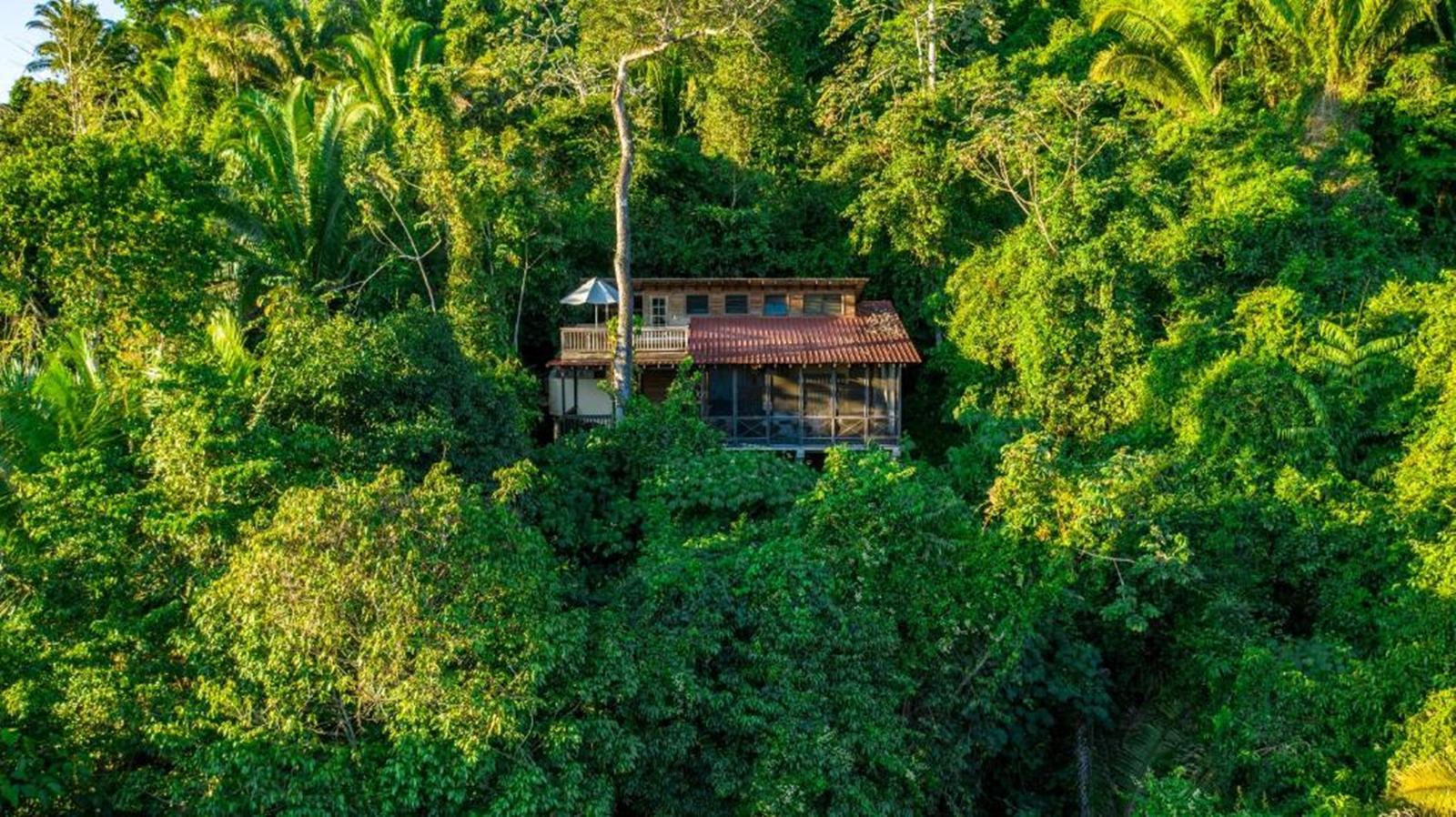 Ian Anderson's Caves Branch Adventure Co en Belize