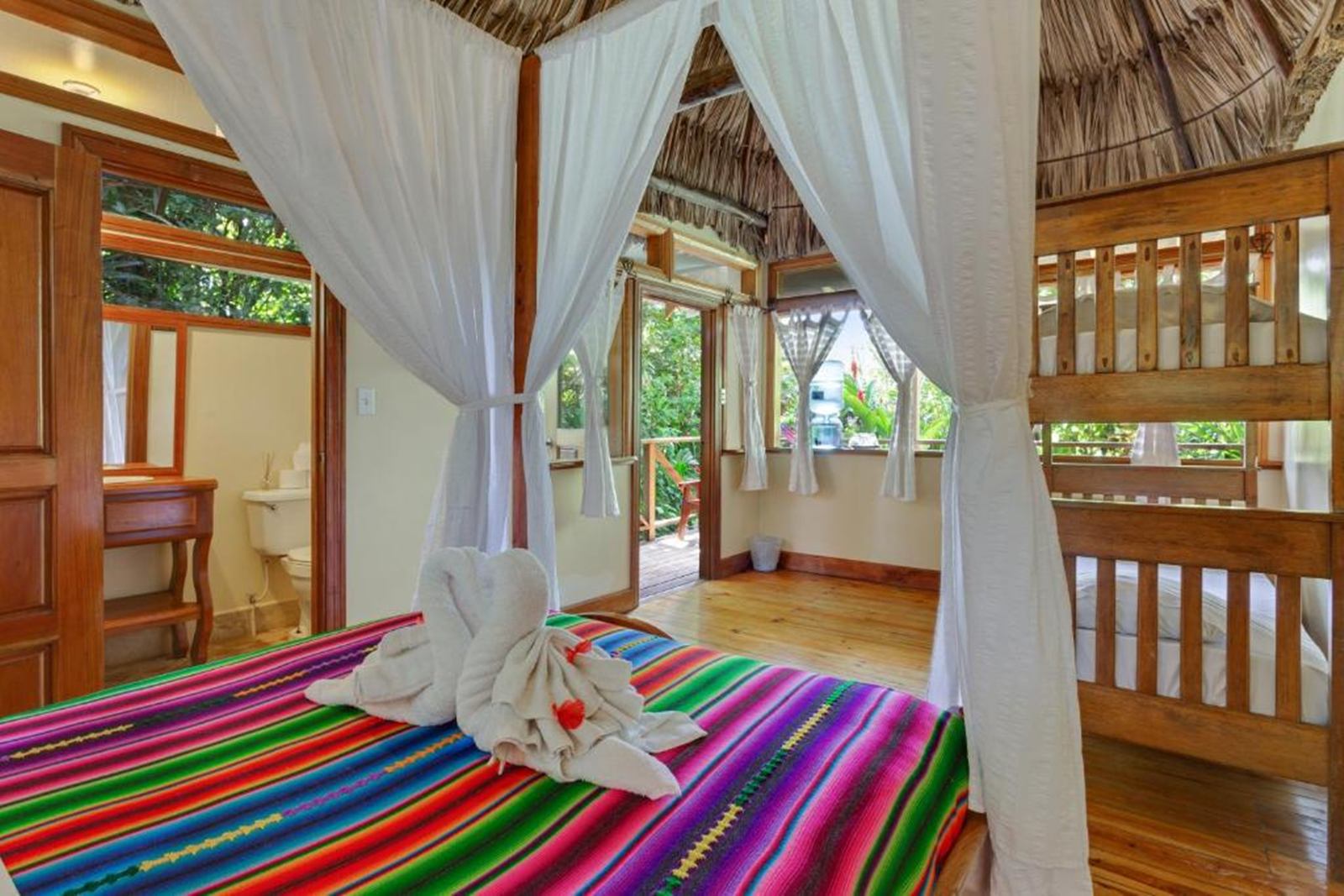 Ian Anderson's Caves Branch Adventure Co en Belize