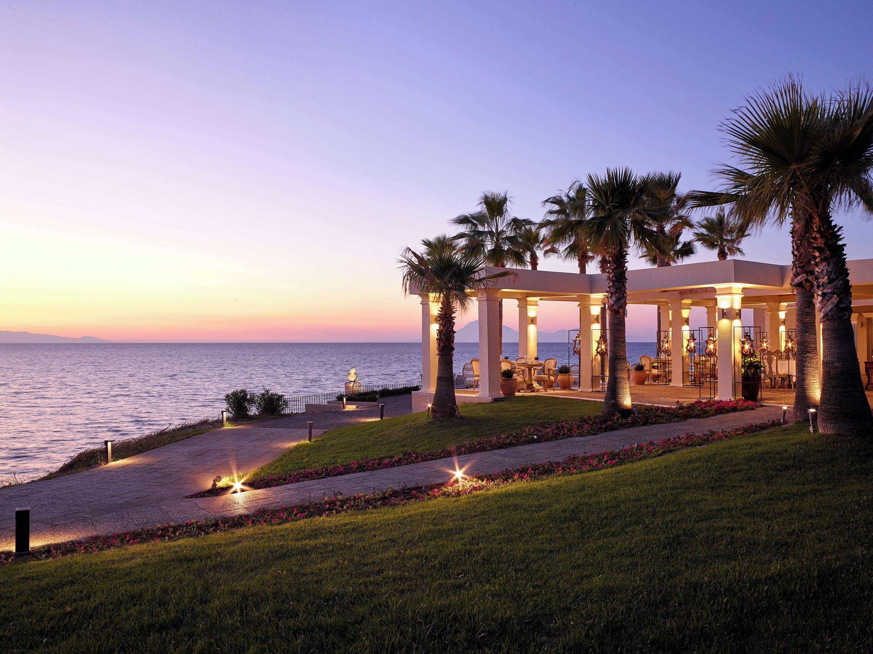 Mandola Rosa, A Grecotel Resort to Live at Riviera Olympia en Greece